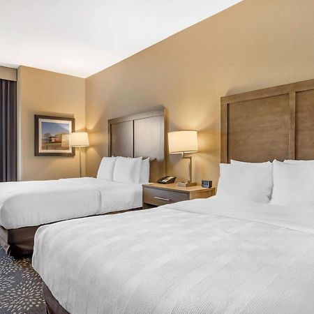 Best Western Columbia River Waterfront Hotel Astoria Bagian luar foto