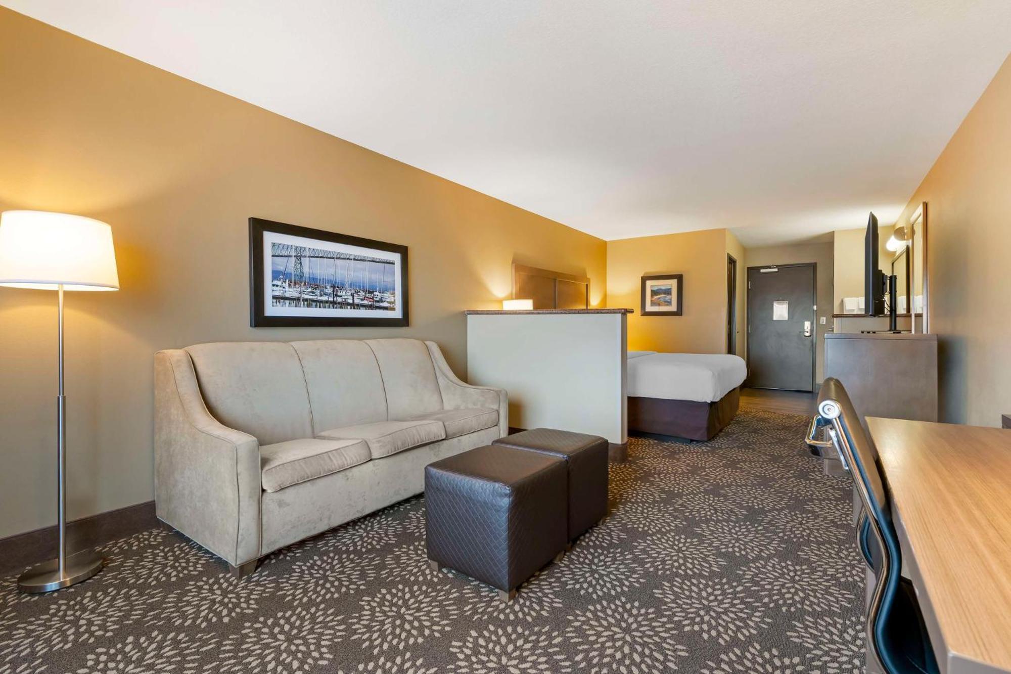 Best Western Columbia River Waterfront Hotel Astoria Bagian luar foto