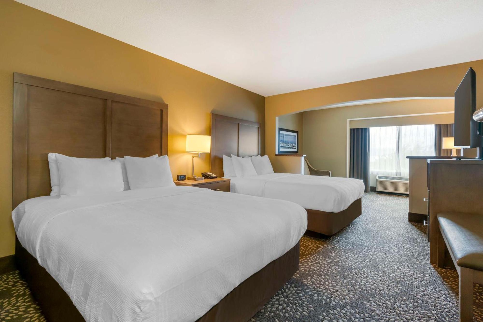 Best Western Columbia River Waterfront Hotel Astoria Bagian luar foto
